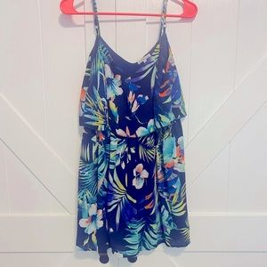 Vibrant color summer mini dress! 🌸🌺